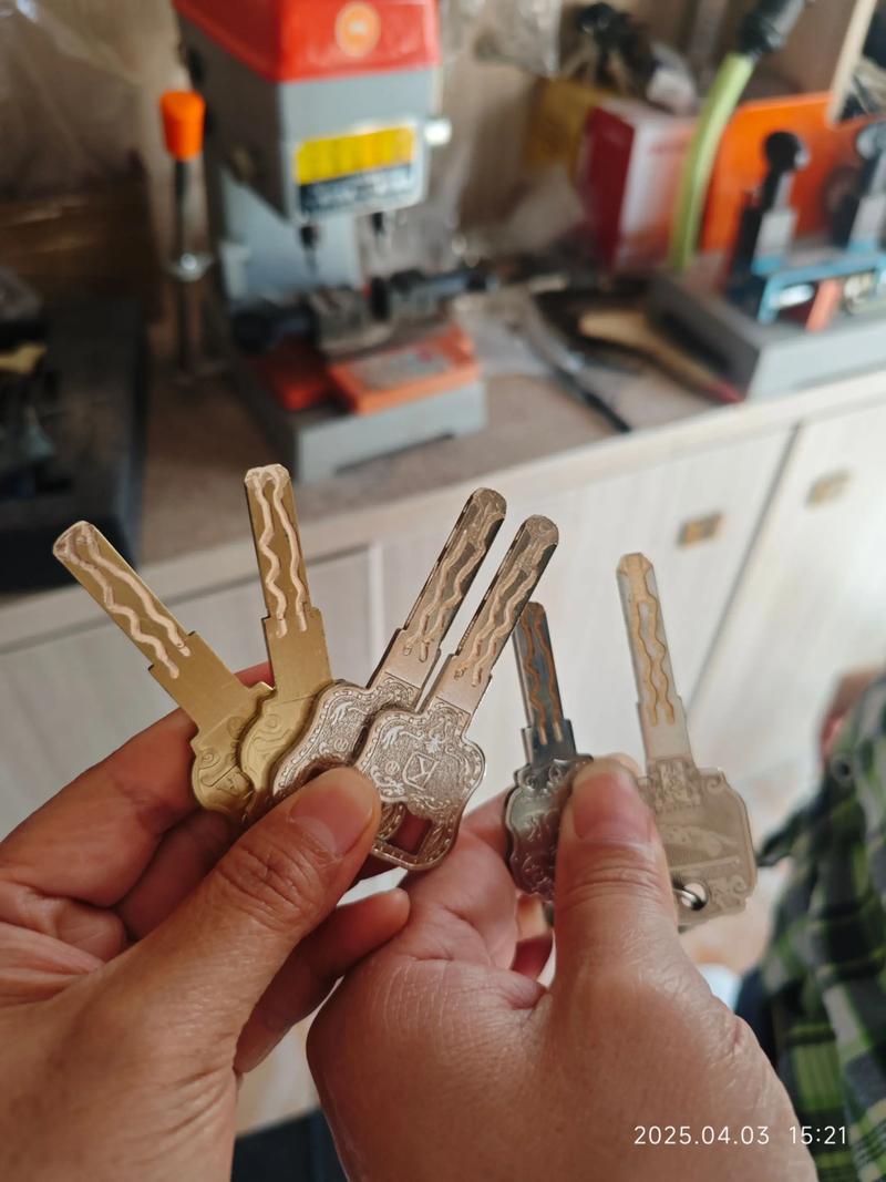 现代生活的24小时守护者：开锁服务背后的行业动态